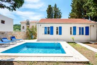 Дома для отпуска House with pool Будва Дом с 3 спальнями-44
